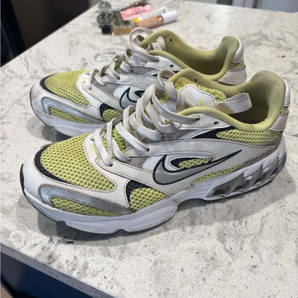 Nike Zoom air Fire size 9 women